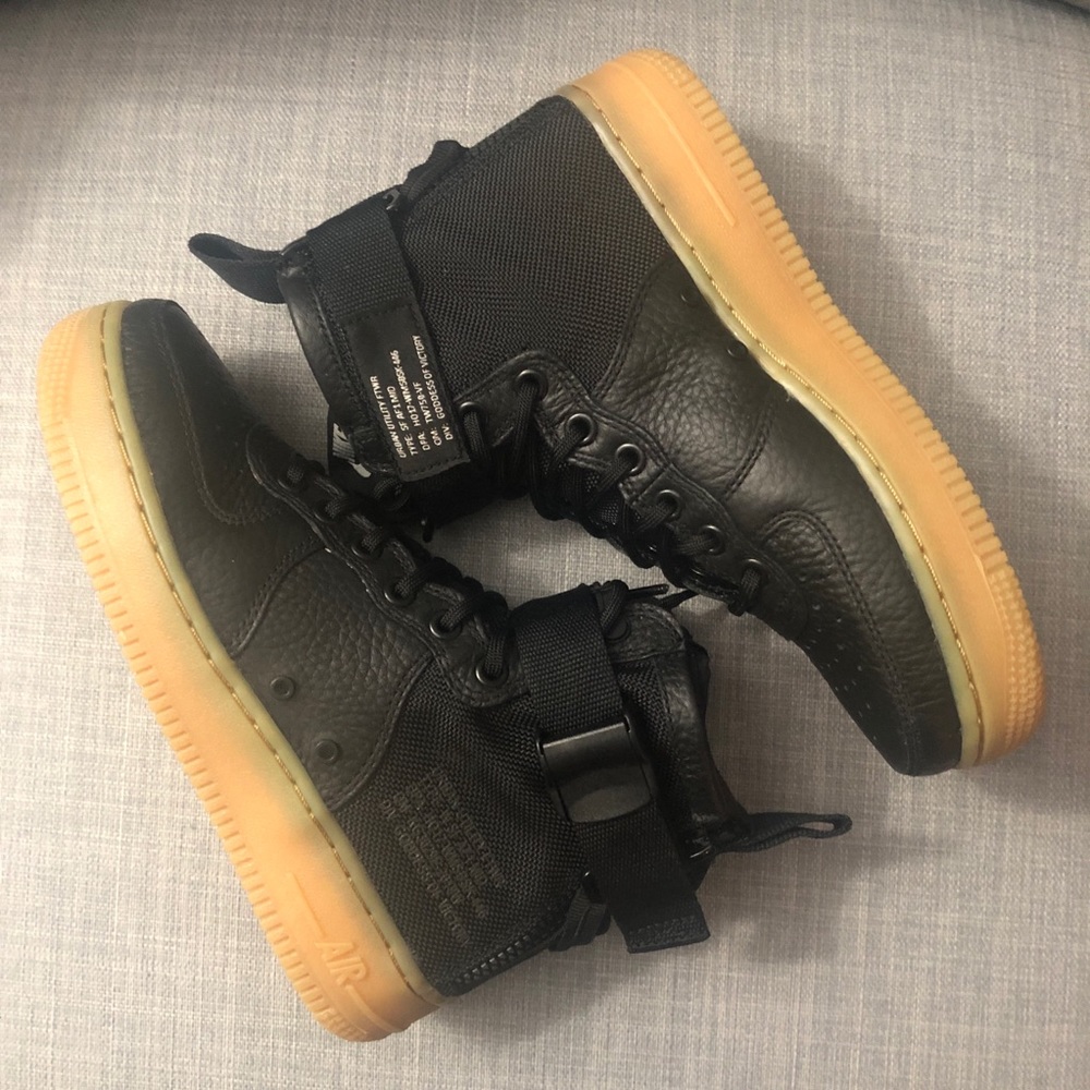 Nike SF AF1 Mid - Picture 1 of 8